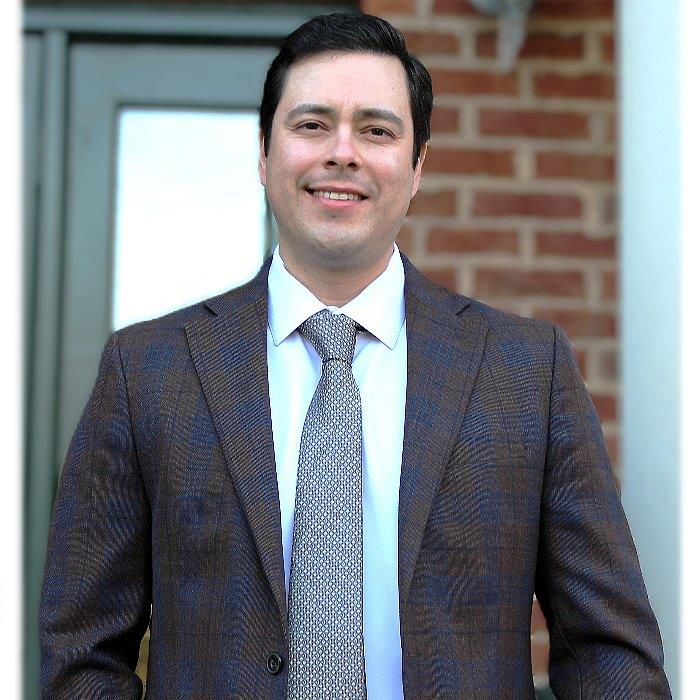 Dr. Correa Jr Dr. Correa Jr